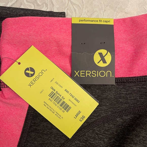 Capri Workout Leggings- Xersion size large-NWT - Picture 6 of 7
